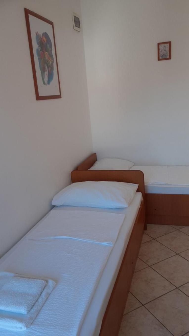 Apartments Dobri - 500M From Beach 닌 외부 사진